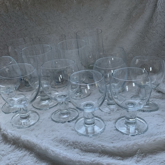 13 Grand Wine Viva Clear by CRATE & BARREL Clear Wine Glasses Goblets vintage - Picture 1 of 15